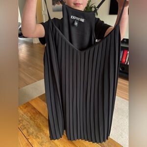 Express Black V-Neck Pleated shirt brand new